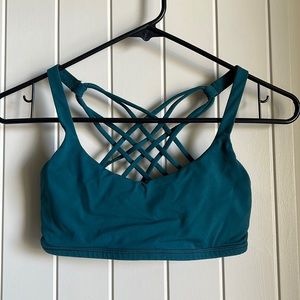 Lululemon free to be wild bra, size 4